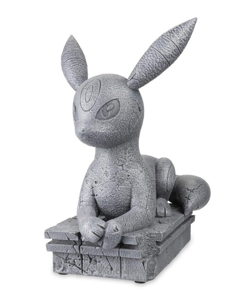 Umbreon Pokémon yard statue from Pokémon Center
